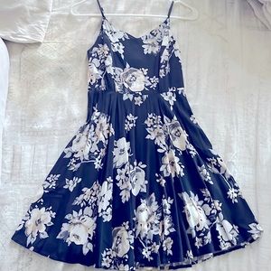 Old Navy - Beautiful floral dress - S
